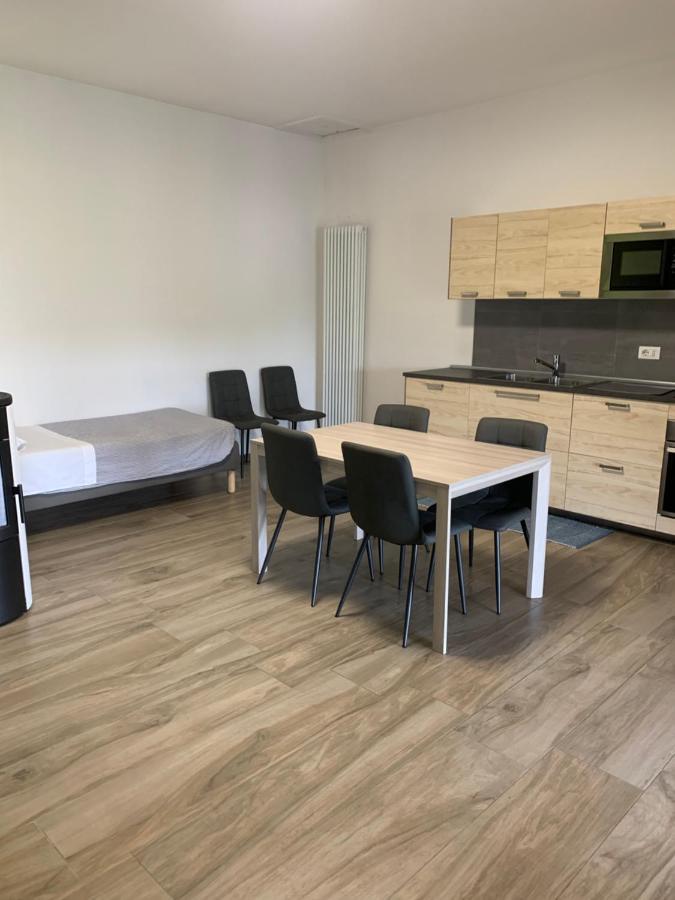 Caroline Home Anzano Del Parco Екстериор снимка
